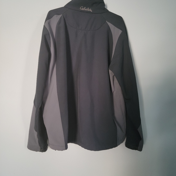 Cabelas jacket - Picture 2 of 2